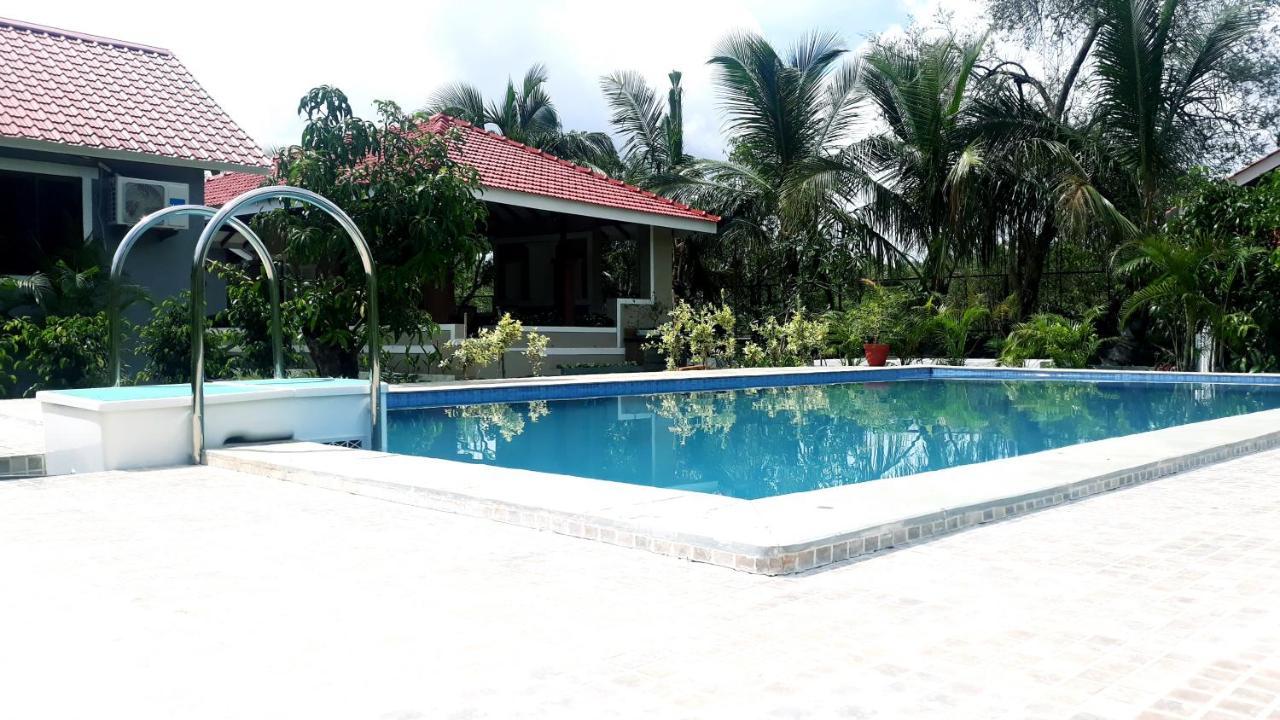 Arcadia Resort Alibaug Alībāg Buitenkant foto